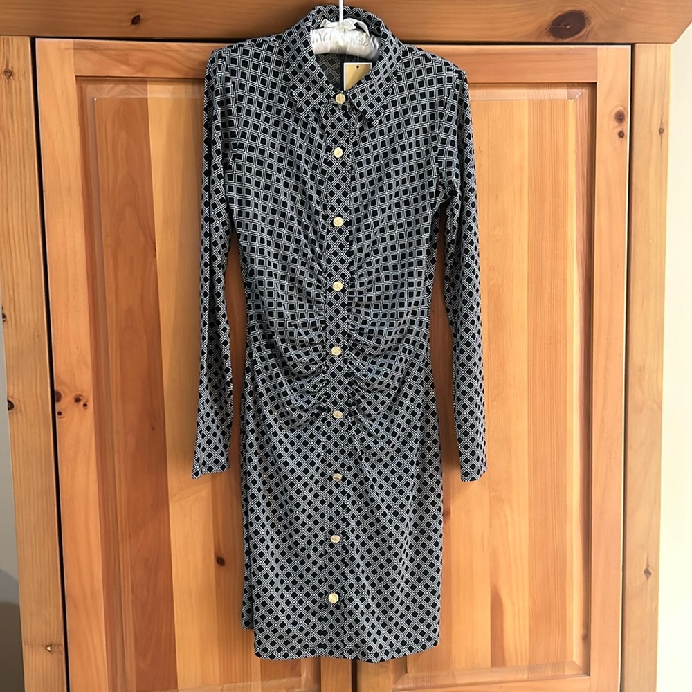 Classic Michael Kors black and white shirred long sleeve dress.  NWT.  Size S